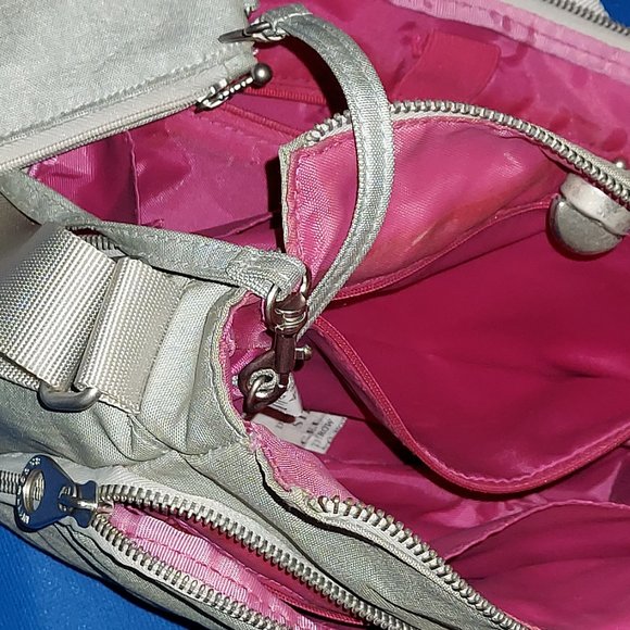 Baggallini Women’s Day-to-Day Crossbody Bag (Silver/light Grey Tone Color) - Picture 13 of 16